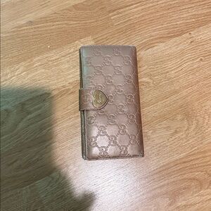 Gucci Guccissima Metallic Pink GG Gold Heart Gold Leather Long Wallet